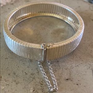 B3012 Brand New Stunning Silpada Bracelet